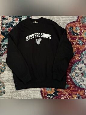 Bass Pro Shops Black Crewneck Sweatshirt with White Logo